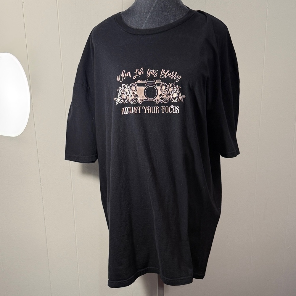 Black Tee with Camera and Floral Design Sz 2x